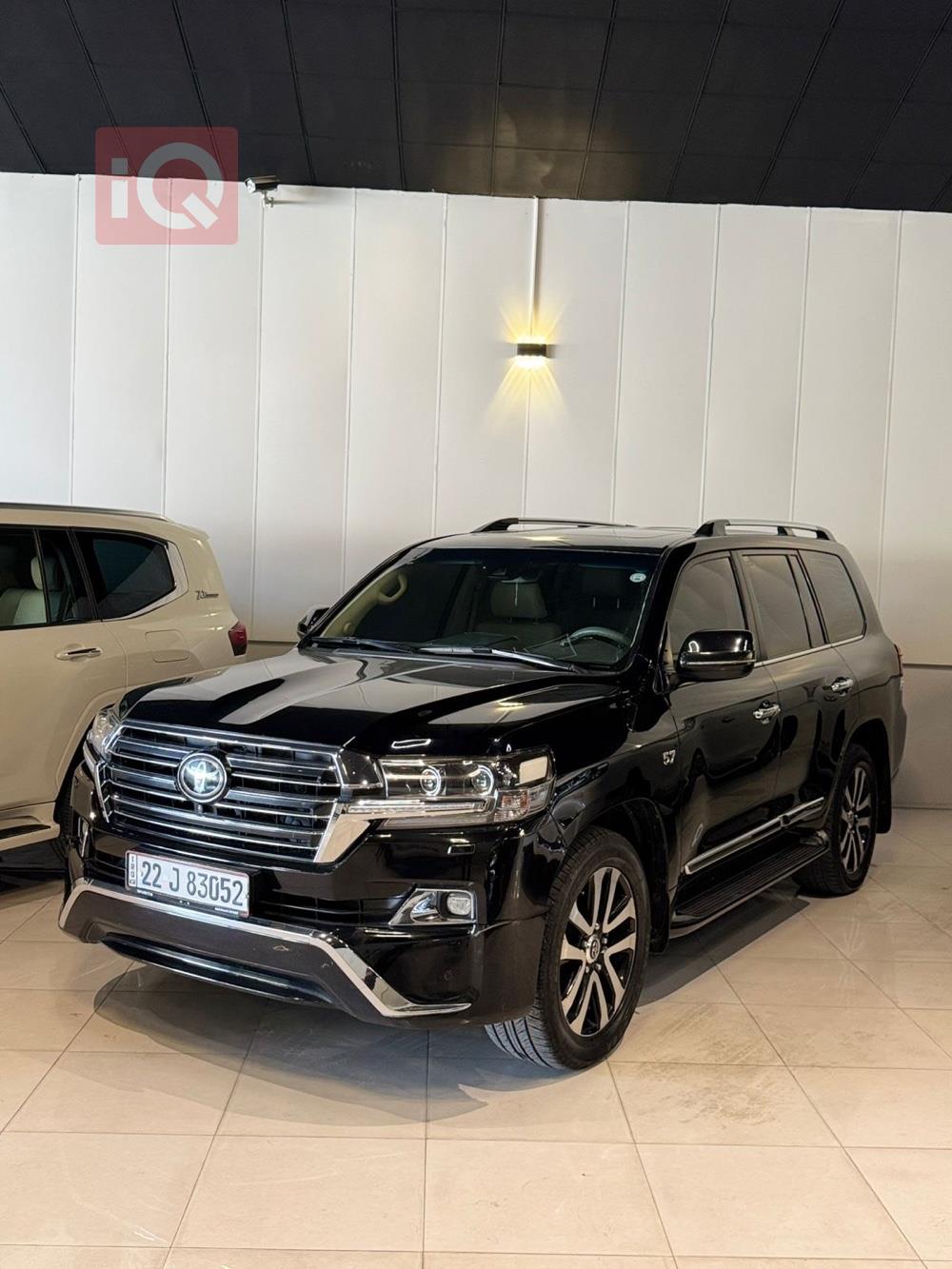 تويوتا لاندكروزر